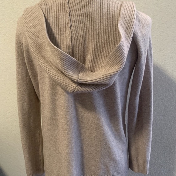 Cyrus Cream Women's Cardigan Sweater - Picture 2 of 6